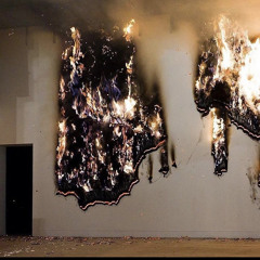 혁명 뒤엔 광명