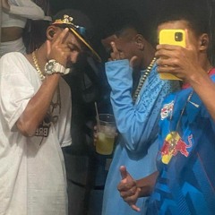 MTG O CHEIRO DA CAROLINA X KIKA NO PAU (feat. DJ GS SHEIK, DJ SANTOS CL, DJ DV DO SBC & DJ GAB OP)