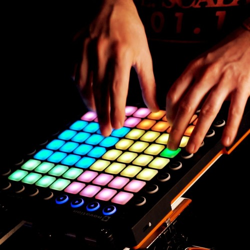 Finger drumming online