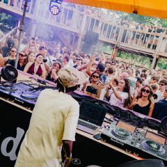 Dj Travella live at Orbit Stage, Paradise City 2025