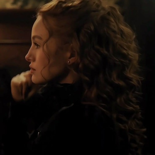 ayesha erotica - hands up!