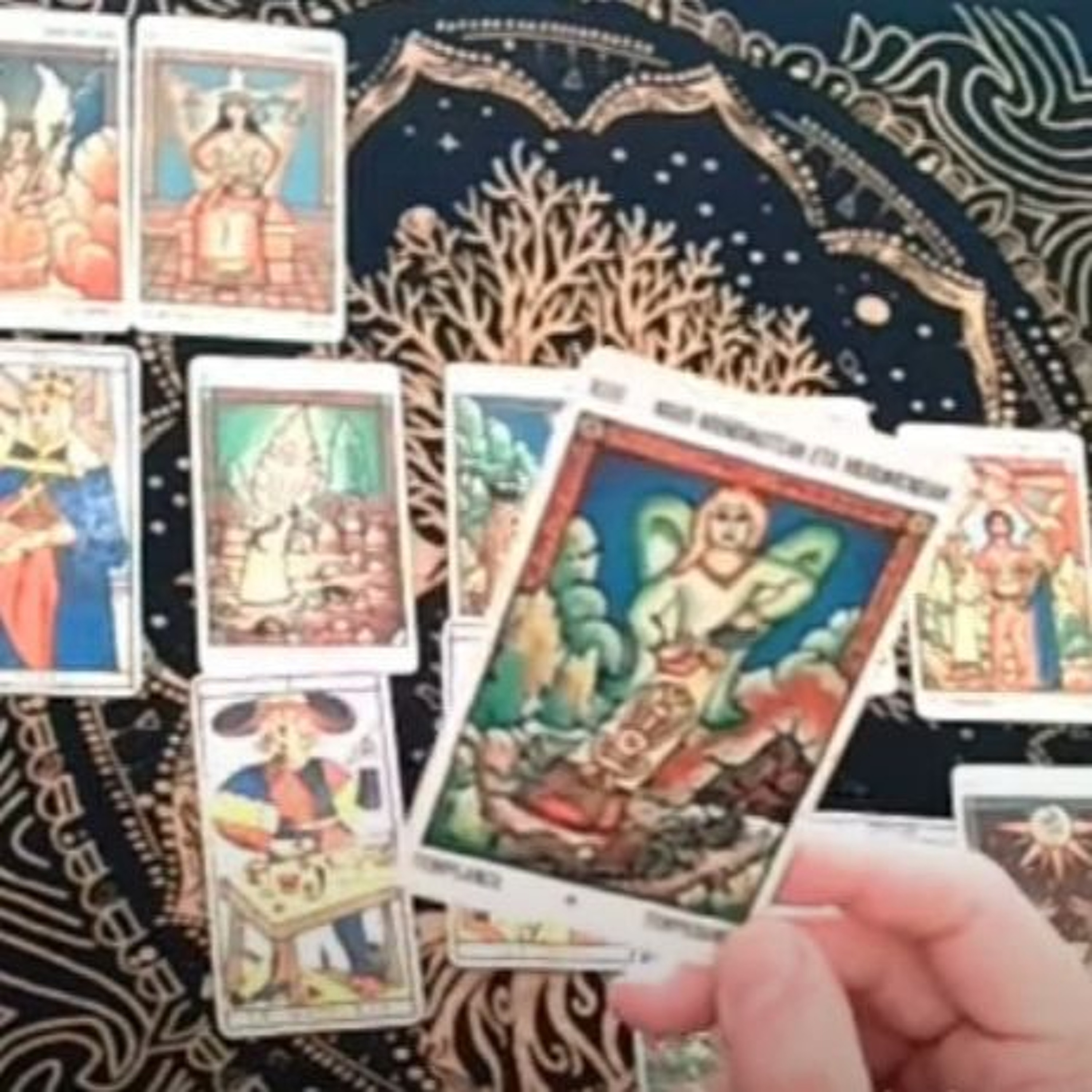 Tirage Tarot Voyance - L'article 16 - Pleins Pouvoirs, Va T'il Être Déclenché