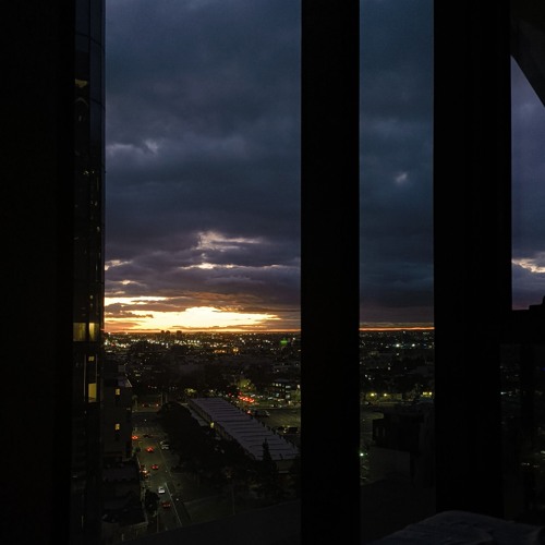 SKYLINE HOUSE MIX