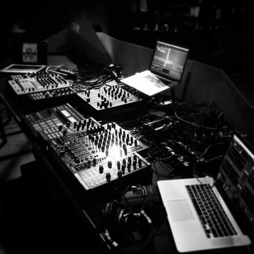 M.KLANGMANN LIVE CAST@SCHUBRAUM FM_1. ADVENT//MELODIC BOOTLEG TECHNO STUFF(03.12.2023)40 MIN SET CUT