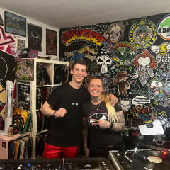 Lady Error B2B Viezerick