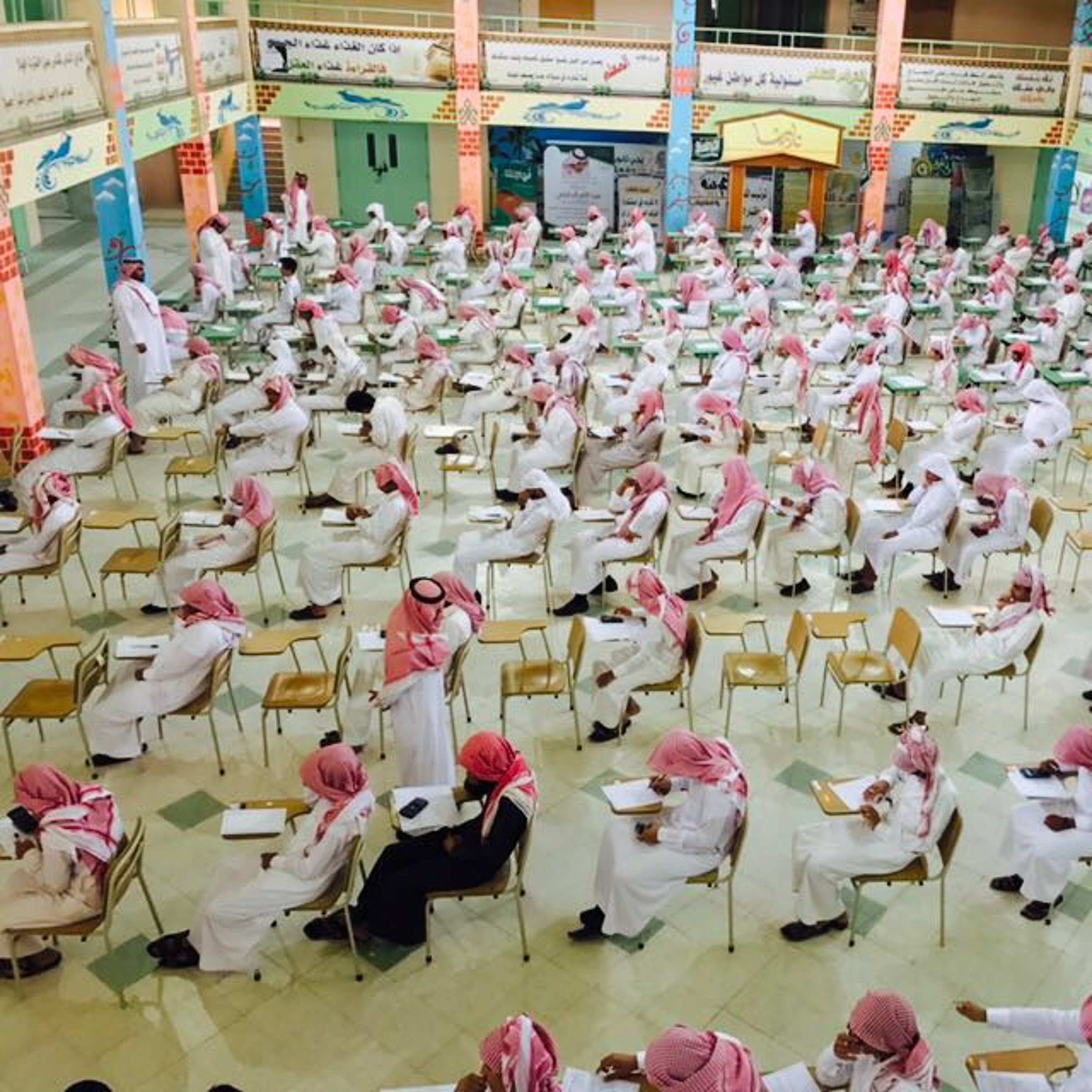 13. لا تاخذ رأيك من تويتر