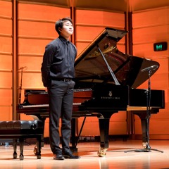 Kevin Chow performs "Ramble on love" from "Der Rosenkavalier" by Grainger/Strauss