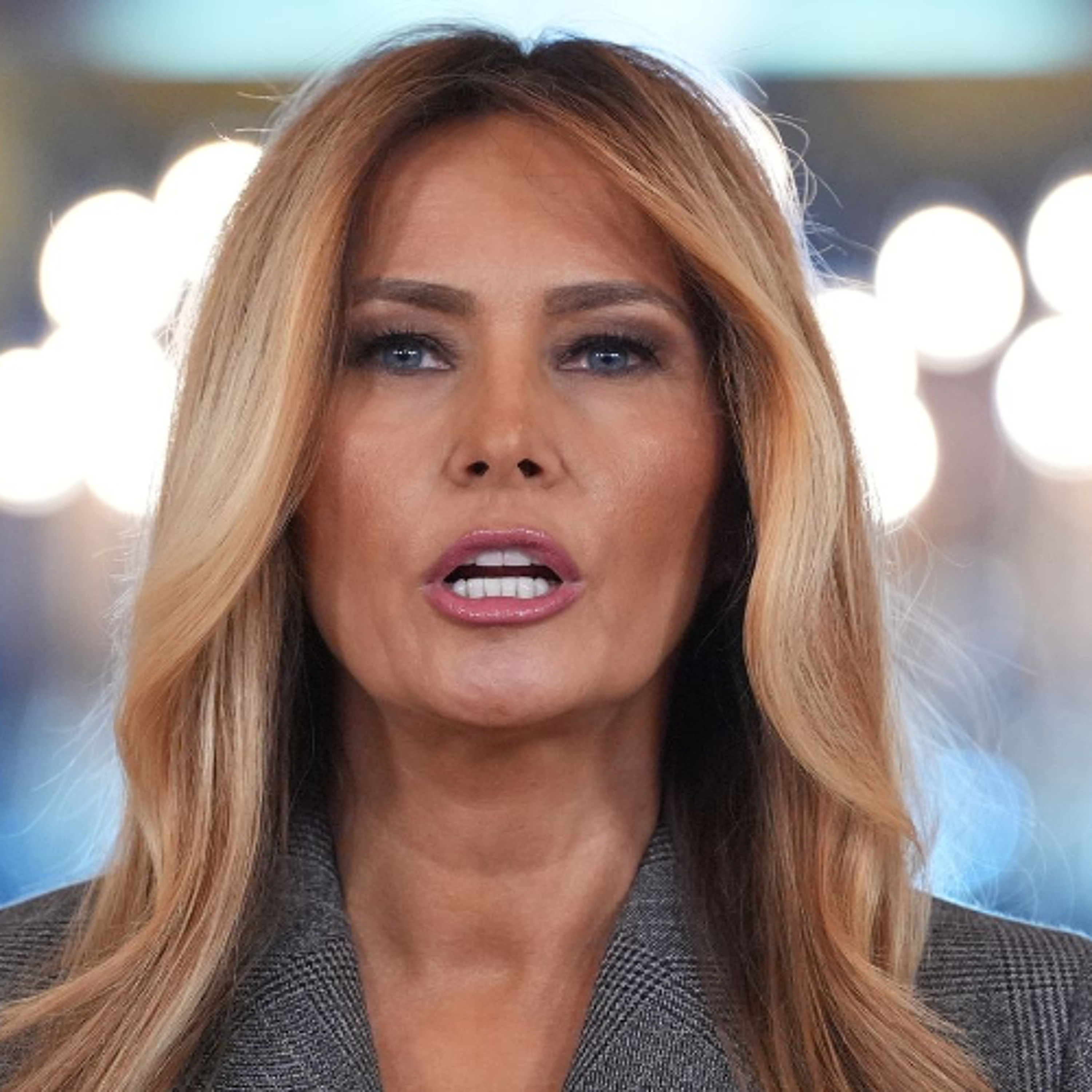 040926 Ceasefire Rocked, Melania 's Epstein Problem,  "Do Whatever it Wants,"  Return of the Draft episode artwork