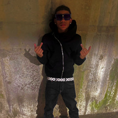 fake twins (okayypablo)