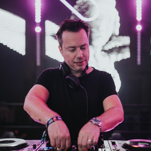 Livestream #3 | 1001Tracklists presents Sander van Doorn Classics