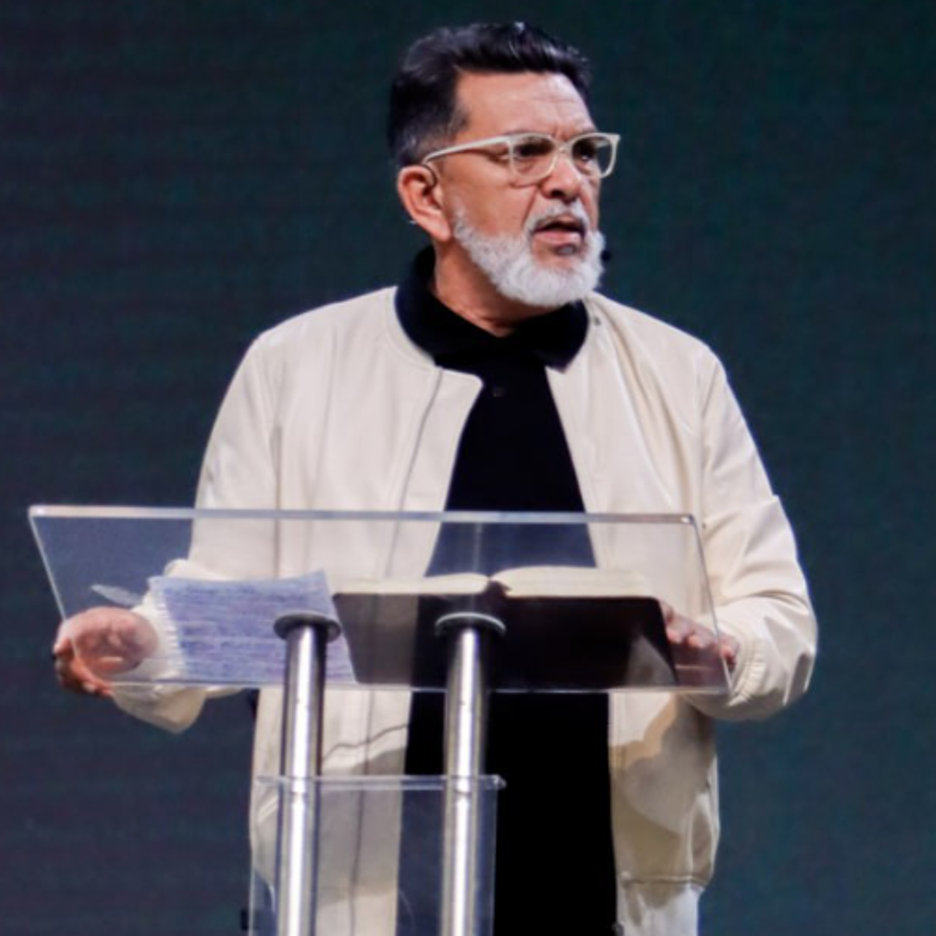 O sacerdócio do lar: quando o homem assume seu lugar - Policarpo Brito