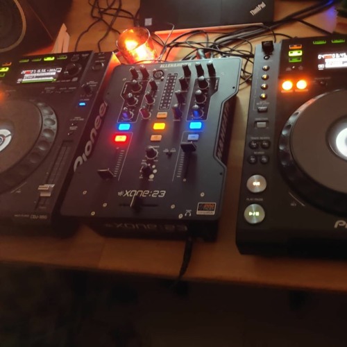 Stream Eavesdrop b2b Transit Part 2 by TransiT Listen online for free