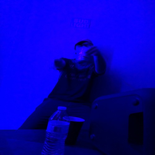 Solo (feat. unknxwn)