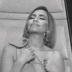 فـي ناس كتييييير ♪