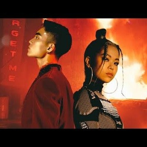 Em là Gái độc thân MONO & tlinh