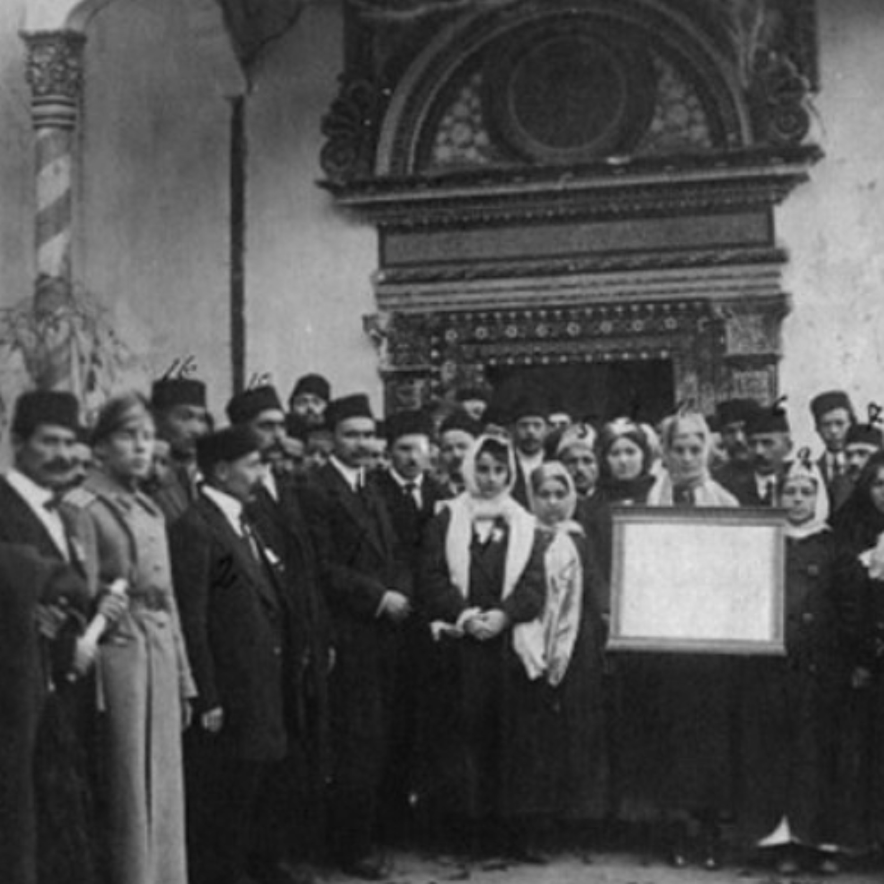Окрилена Україна, самовизначення киримли, смертельна хвиля, росіяни б'ють дроном по ринку | Той День Коли: 26 грудня episode artwork