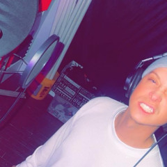 Taz Feat. Skizzo - On Fire