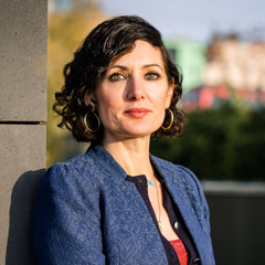 Naika Foroutan