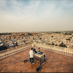 Innellea live at Jaisalmer fort in India for Cercle