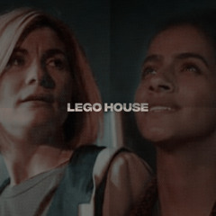 lego house ⁽ʷᵉᵃʳ ʰᵉᵃᵈᵖʰᵒⁿᵉˢ⁾