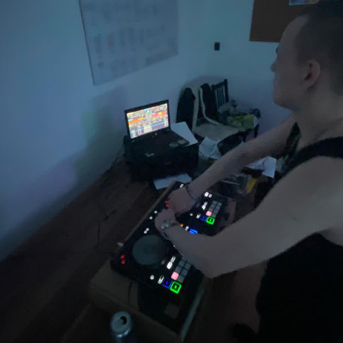 DeFeCTeD - Nick's B-Day (Home Set)