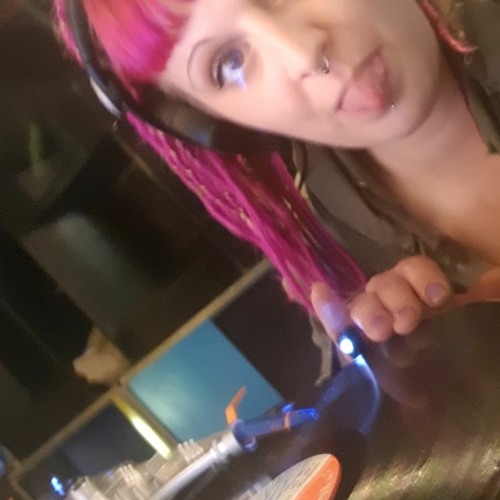 AmfetaNina - Tekno Hardtek vinyl liveset 6-4-2020