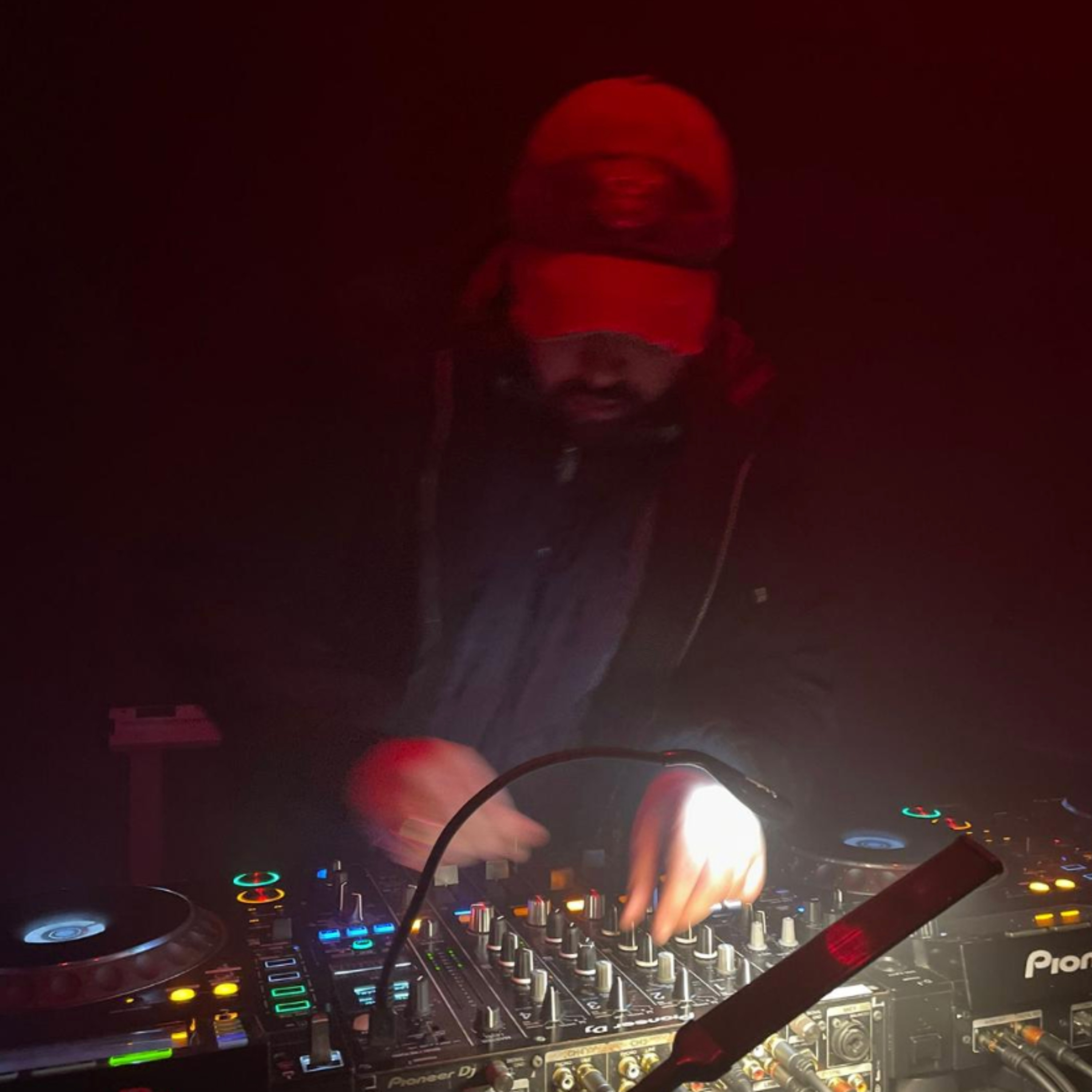 club عزیز aziz w/ Nicou Nejad - 18/10/26 [Voices Radio]