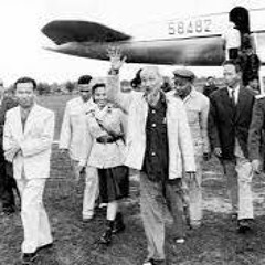 [Chuyên mục: Tự hào sử Việt anh hùng] Số 2: ĐÔI DÉP CAO SU - BÀI HỌC VỀ ĐỨC TÍNH GIẢN DỊ CỦA BÁC HỒ