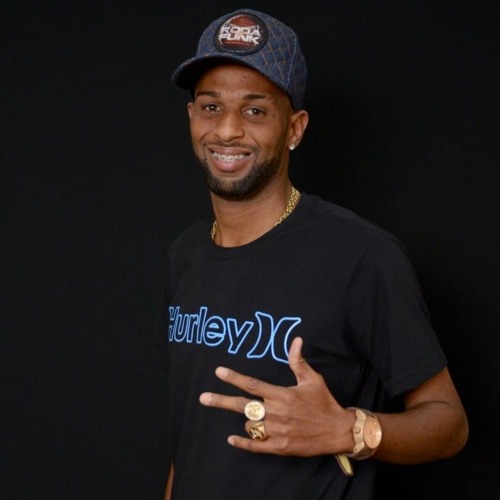 Stream MC FININHO - PISTÃO DE VEGAS VIROU LAGO DAS PIRANHA 2K23 [[DJS