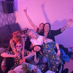 Ein Klumpen Frauen zum Frauentag 09.03.25