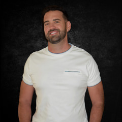 PODCAST JUNE 2025 - " LOCA " Tech House by  Robbie Carrigan