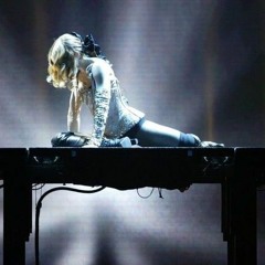 MADONNA - RE INVENTION TOUR -