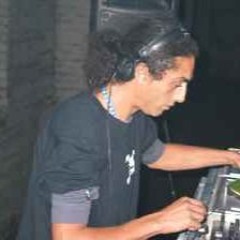 Armaguet Nad Live @ Kbal Apeix Party (2004)