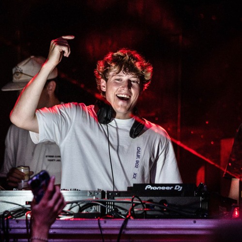 hold my hand (C5 Remix)