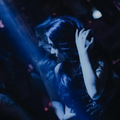 VÌ MẸ ANH BẮT ĐI BAY ✈️ - MIULE X KARIK FT GARLIC REMIX (FreeDownload)