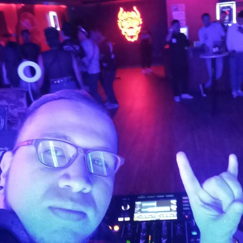 Stream Set Dragus En Ronin Club Bogota hard techno y neo rave by DRAGUS ...