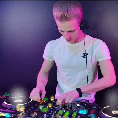 HEDICT - DEEPVIBES VOLUME 1 (VIDEO ON YOUTUBE)