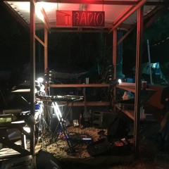 Acid Montreuil With Two Machines