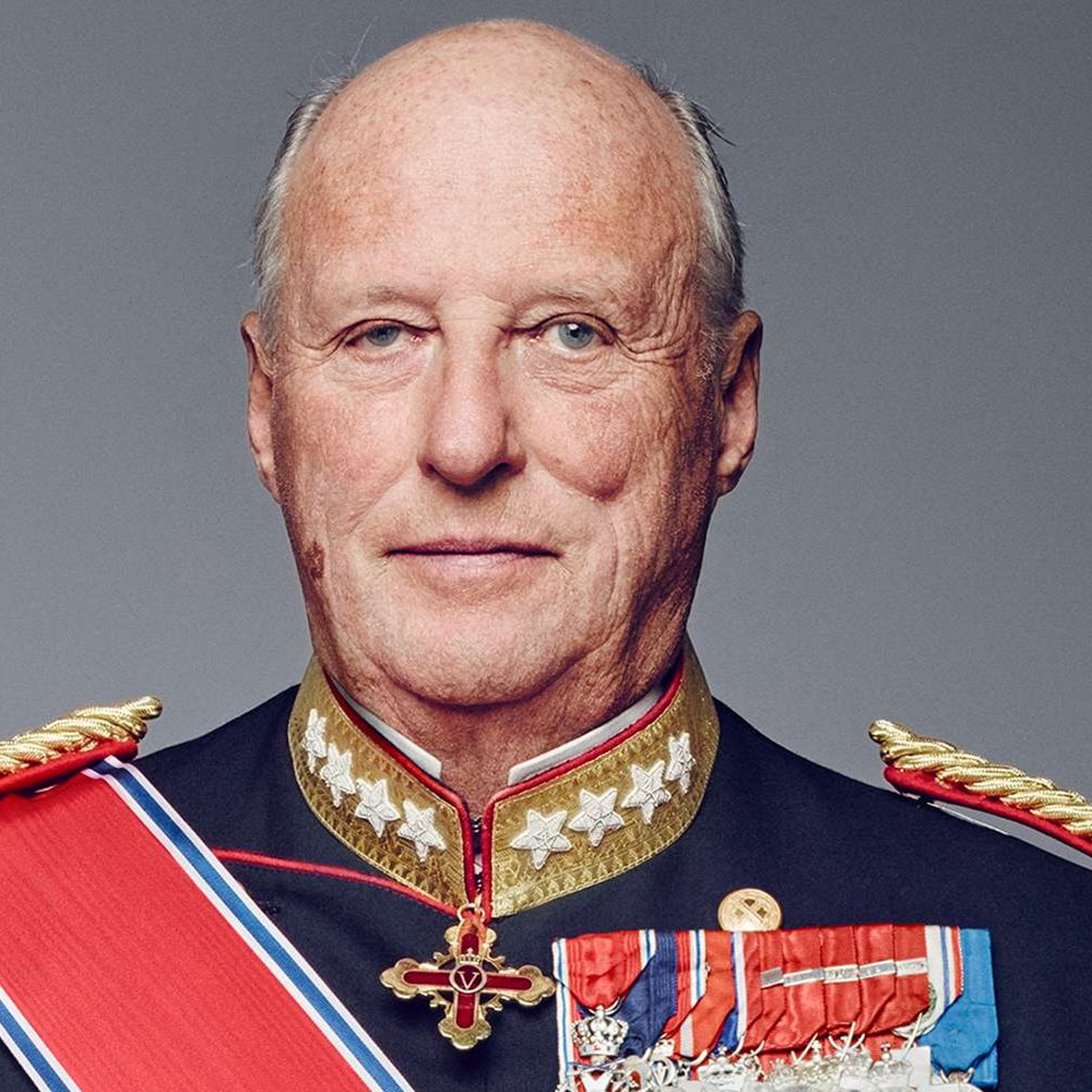 King of Norway a cousin to me left earth today episode artwork