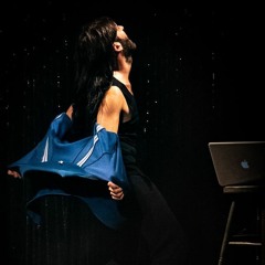 Danser dans mon petit salon, rattrapage bizarre pour la Cave Poésie