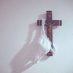 saint [prod. greyrock]