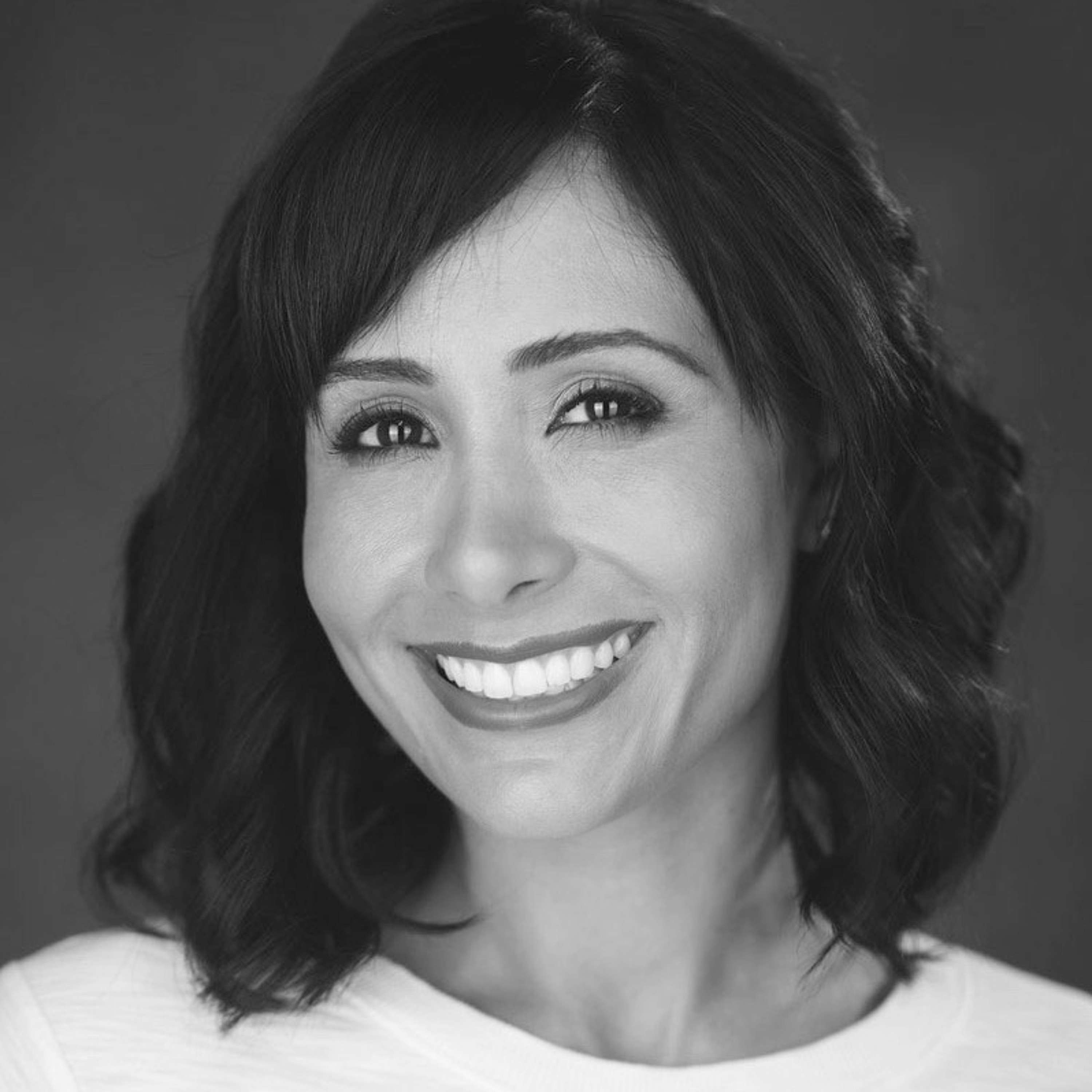 PAWcast: Novelist Cate Holahan ’02 Probes Psychology in Domestic Thrillers episode artwork