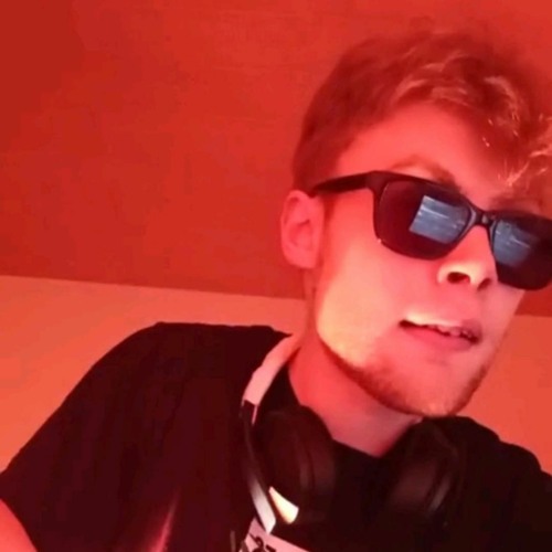 Nachtkomplex - Back to hardcore! (148 bpm at maximum/ON STREAM)
