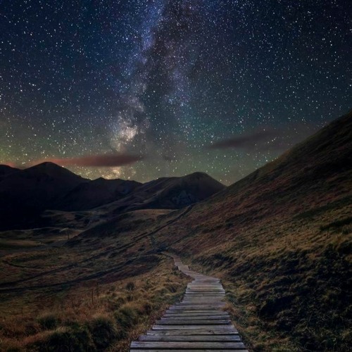 لمن الديار كأنها لم تحلل...جرير