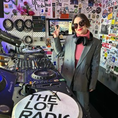 DJ Crip Time (Stefana Fratila) @ The Lot Radio 12 - 20 - 2022