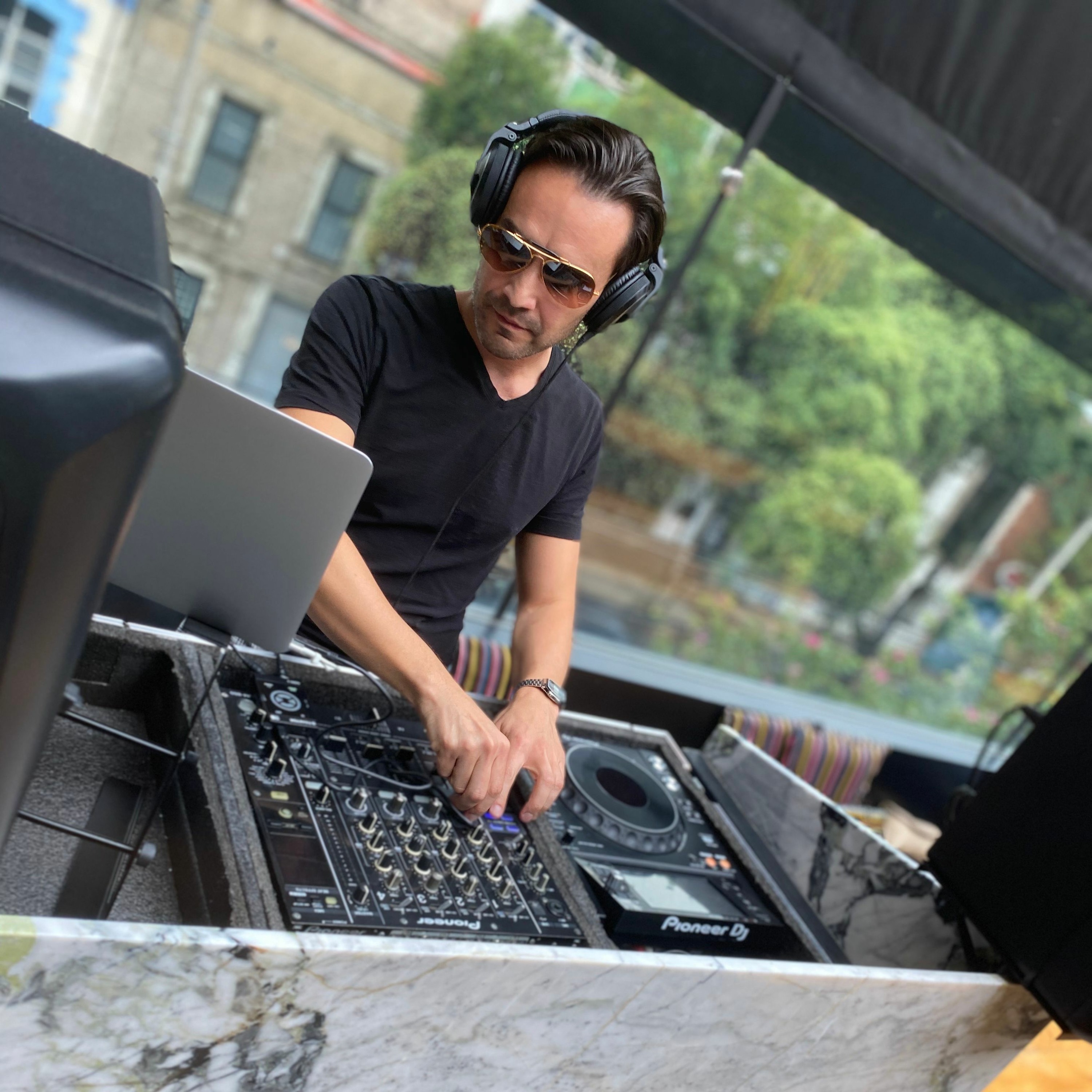 Joie de Vivre - Episode 296 (Recorded Live at Balmori in Mexico City- Aug 25, 2020) episode artwork