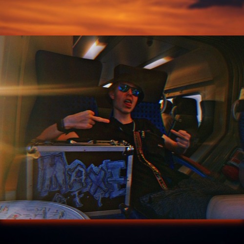 MaxE RFT - Summer Time [900 Follower Special]