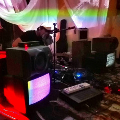 Les Replicants / Profundamente 08-02-25