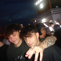 LEJOS DE CASA (beat. luchitz)