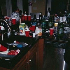 size 28 jeans move like uh ……